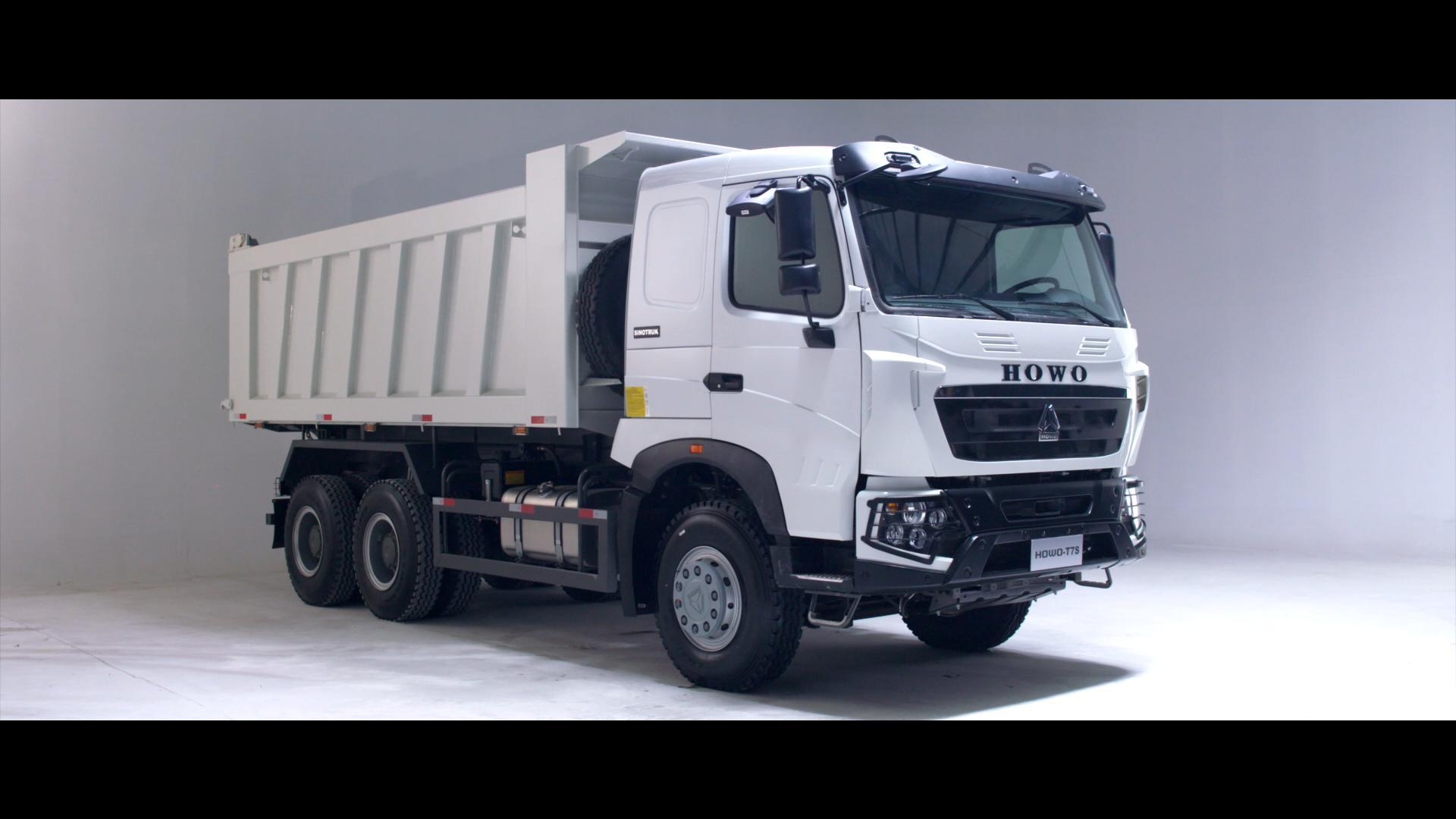 HOWO-T7S Tipper - the Interior